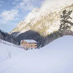 Franz Johann Aparts - 150m To Slopes Шладминг