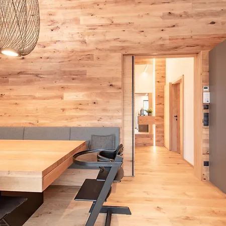 Franz Johann Aparts - 150m To Slopes *