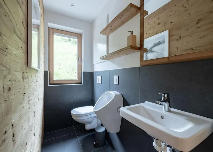 Franz Johann Aparts - 150m To Slopes Apartment *